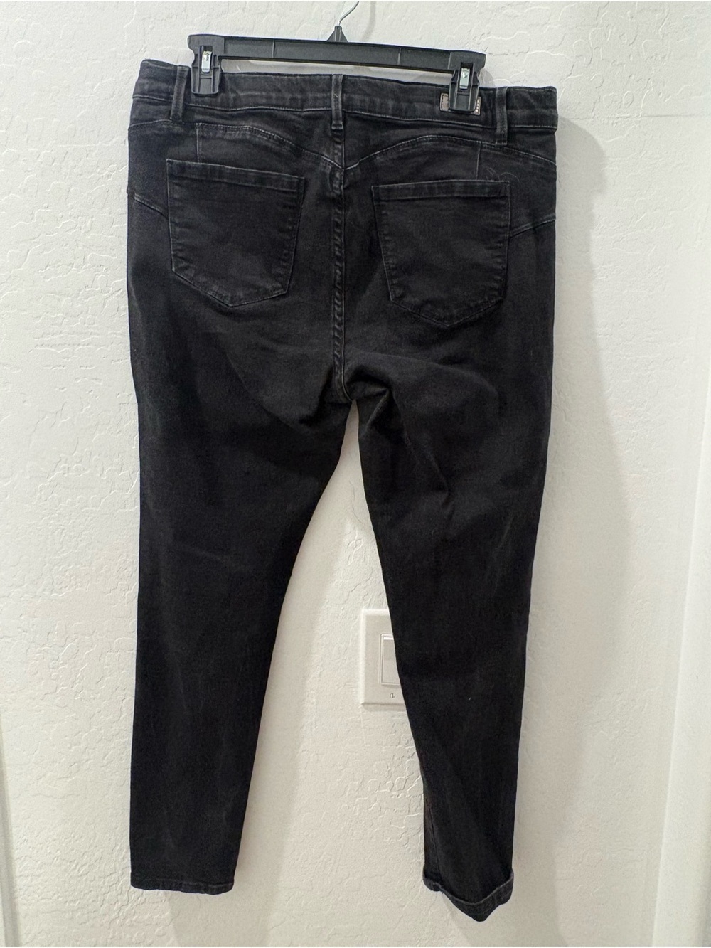 Levi’s 311 Shaping Skinny Women’s Black Jeans Size 16 Stretch Denim